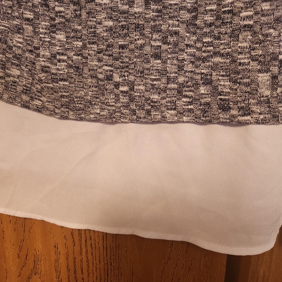 Soho Sweater Top Size L - Picture 2 of 4